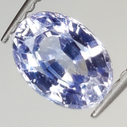 1.06ct Saphir Violet coupe ovale 6.9x5.0mm