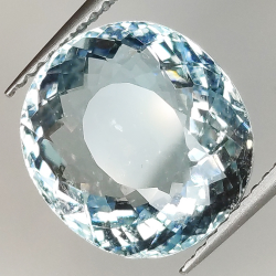 6.62ct Aquamarine oval cut 12.5x11.5mm