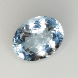 2.24ct Acquamarina taglio ovale 10.1x7.9mm