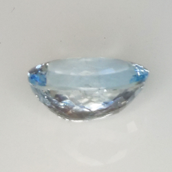 2.24ct Acquamarina taglio ovale 10.1x7.9mm