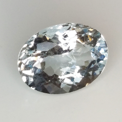 3.58ct Aguamarina talla oval 11.8x8.8mm