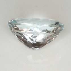 3.58ct Acquamarina taglio ovale 11.8x8.8mm