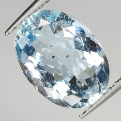 1.81ct Aquamarine oval cut 9.8x7.1mm