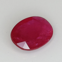 1.15ct Rubis certifié coupe ovale 8,0x6,1 mm