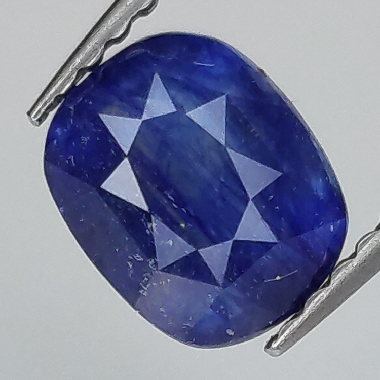 1,63ct Blauer Saphir Kissenschliff 6,8x5,5mm