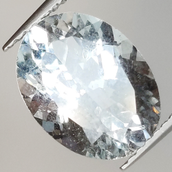 3.28ct Acquamarina taglio ovale 11.8x8.9mm