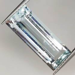 6.05ct Aquamarine baguette cut 19.0x7.4mm