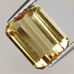 1.73ct Champagne Topaz emerald cut 7.6x5.9mm