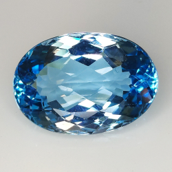 14.33ct Topaze bleue coupe ovale 17.7x12.4mm