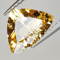 1.64ct Champagne Topaz taglio trillante 9.4x7.1mm