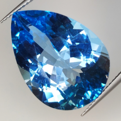 25.75ct Topaze Bleue coupe poire 22.2x15.9mm