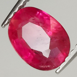 1.38ct Ruby oval cut 7.4x5.4mm