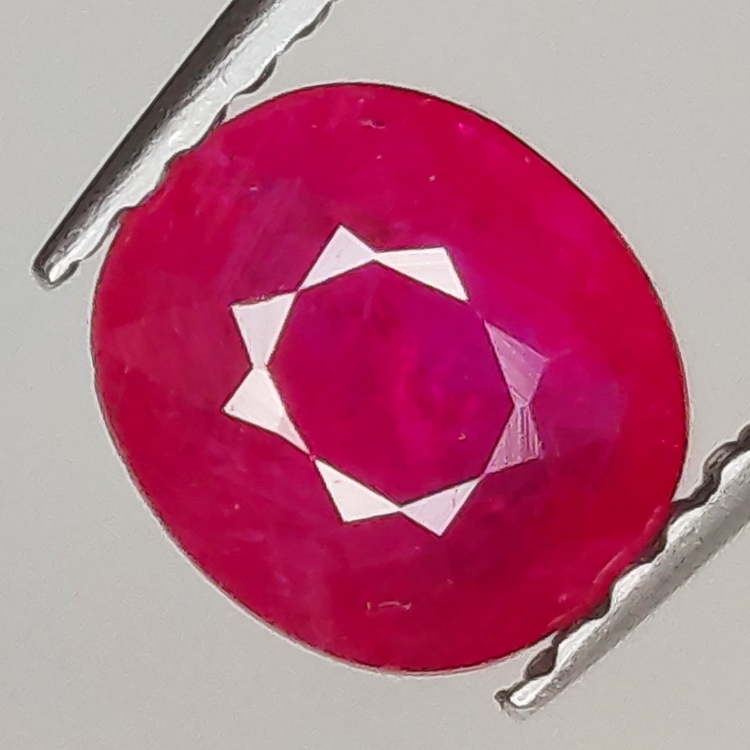 1.03ct Ruby oval cut 6.6x5.8mm