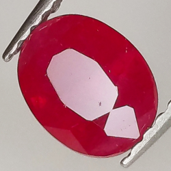 1.22ct Ruby oval cut 6.9x5.4mm