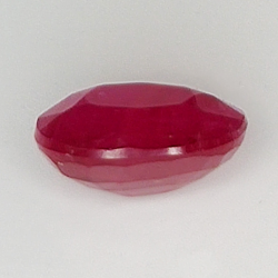 1.22ct Rubis coupe ovale 6.9x5.4mm