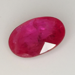 1.72ct Ruby oval cut 9.0x6.7mm