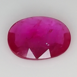 2.25ct Rubis coupe ovale 10.6x8.1mm