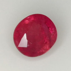 2.24ct Rubino taglio ovale 7.6x6.8mm