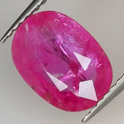 2,21ct Rubin ovalschliff 9.9x7.1mm