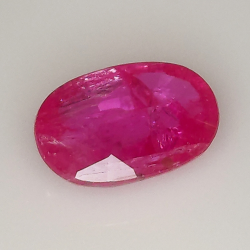 2.21ct Rubis coupe ovale 9.9x7.1mm