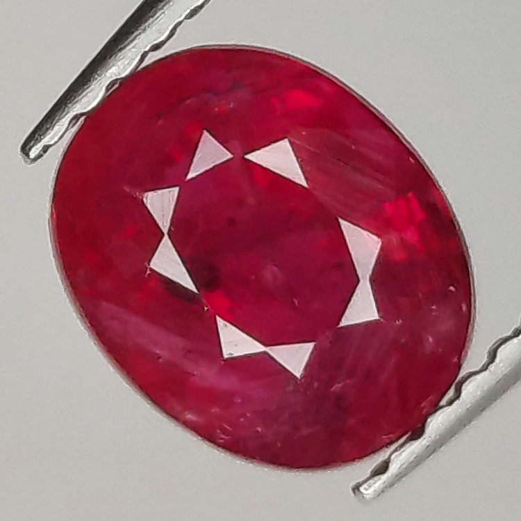 2.16ct Ruby oval cut 7.9x6.4mm