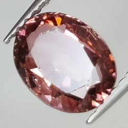 2.62ct Tormalina Rubelite taglio ovale 8.6x6.7mm