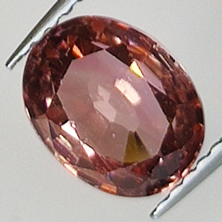 2.62ct Rubelit-Turmalin ovalschliff 8.6x6.7mm