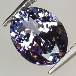 1.81ct Tanzanite taglio ovale 8.4x6.4mm