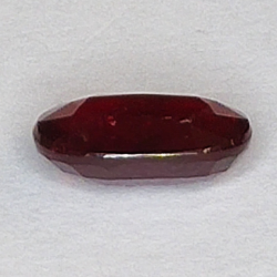 1.45ct Rubin ovalschliff 8.1x5.7mm