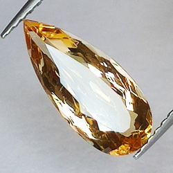 2.20ct Topaze impériale coupe poire 13.4x6.0mm