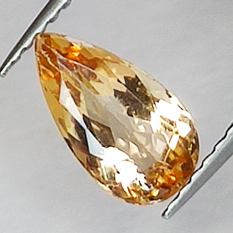 1.29ct Imperial Topas birnenschliff 9.4x5.2mm