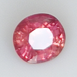 0.95ct Rosa Saphir ovalschliff 5.8x5.2mm