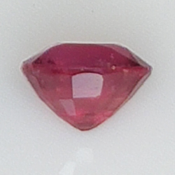 0.95ct Zaffiro Rosa taglio ovale 5.8x5.2mm