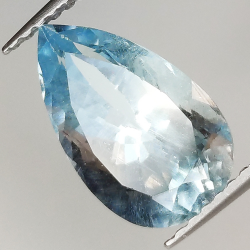 2.94ct Aigue-marine coupe poire 12.5x7.4mm