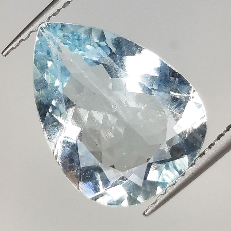 3.60ct Acquamarina taglio pera 13.2x10.0mm