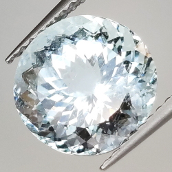 3.71ct Aquamarine round cut 10.2x9.9mm