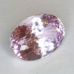 11.98ct Kunzita talla oval 16.4x11.4mm