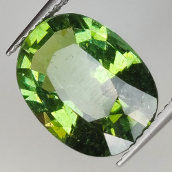 5.18ct Apatito Verde talla oval 12.9x9.7mm