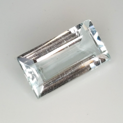 4.95ct Acquamarina taglio rettangolare 15.1x8.1mm