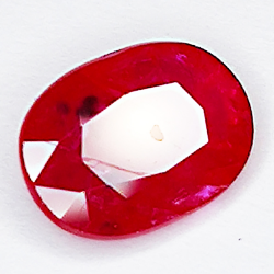 2.13ct Rubis ovale coupé 9x6mm