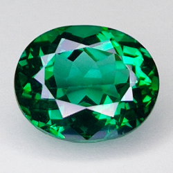 8,51ct Grüner Topas ovalschliff 13,1x10,5mm