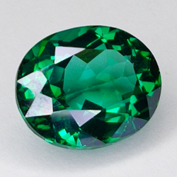 8,51ct Grüner Topas ovalschliff 13,1x10,5mm