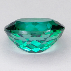 8,51ct Grüner Topas ovalschliff 13,1x10,5mm