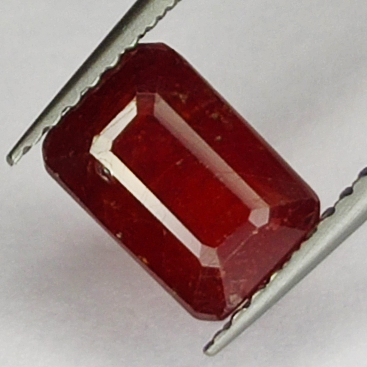 2.40ct Ruby emerald cut 7x5mm