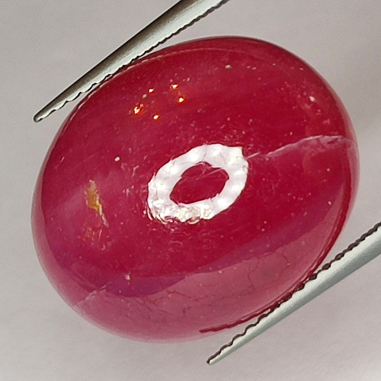 24.60ct Rubino cabochon ovale 18x15mm