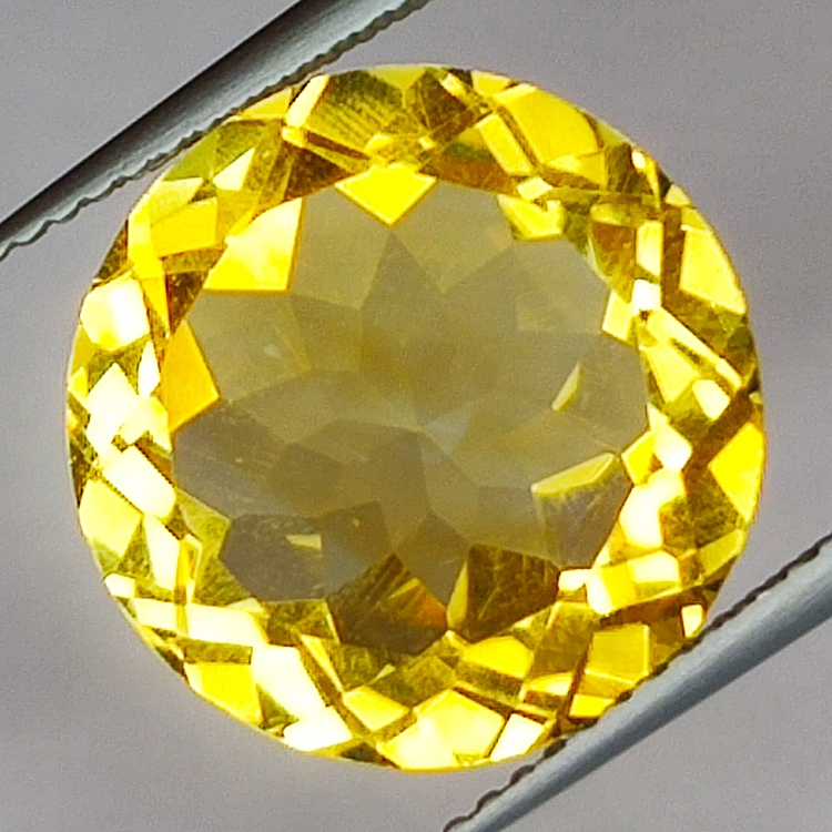 8,33ct Citrin rundschliff 14x14mm