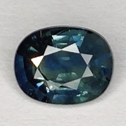 0.76ct Blauer Saphir ovalschliff 6x5mm