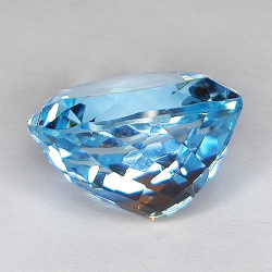 18,45ct Blauer Topas herzschliff 16x16mm