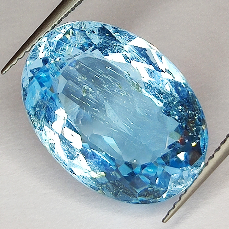 17.26ct Blauer Topas ovalschliff 18.2x13.2mm