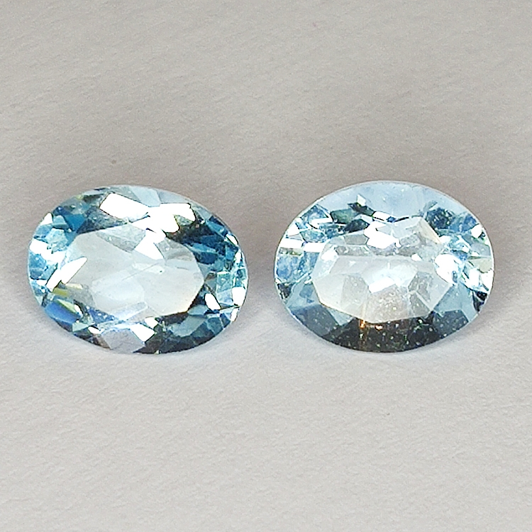 4.89ct Coppia Topazio Blu taglio ovale 8.9x7.1mm